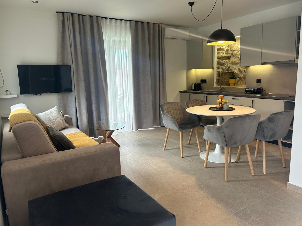 Piedra Luxury Apartments Nafplio Exterior photo